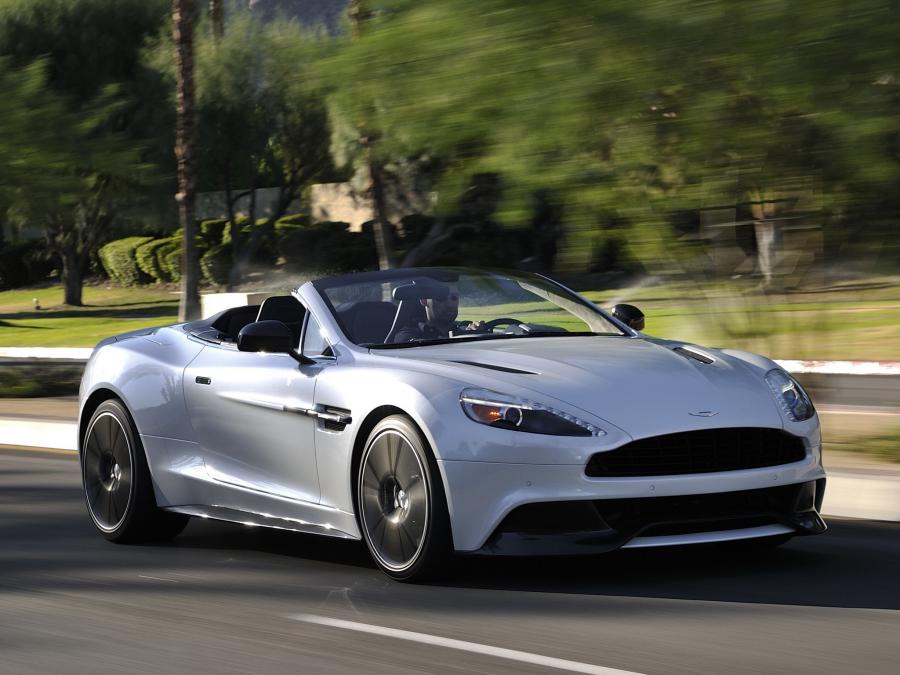  Aston Martin Vanquish Volante 2013 года  (NA) (фото 15 из 36)